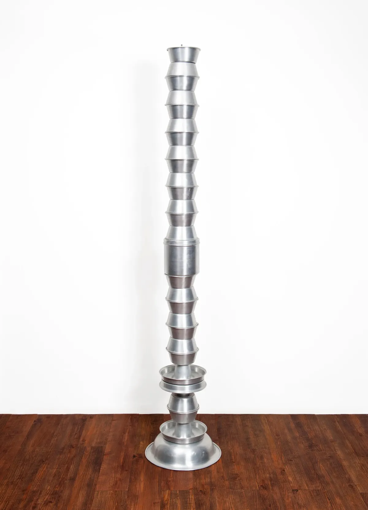 Platinum (coluna 5), 2005 — Alexandre da Cunha